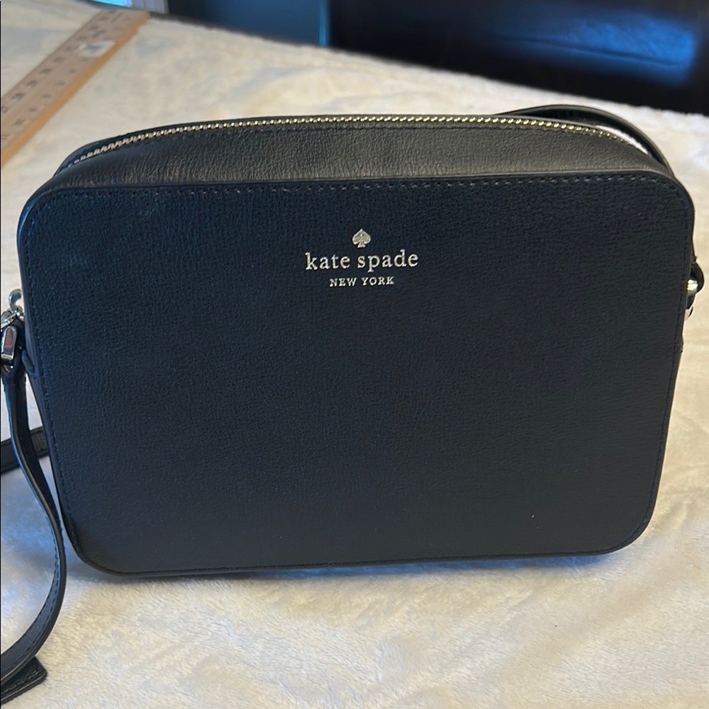 Kate Spade Elegant Black Shoulder Bag